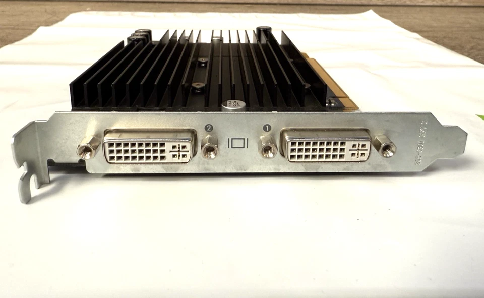 GENUINE Mac Geforce 6600 256mb PCIe Video Card For Apple PowerMac G5 Late 2005 - Image 4 of 4