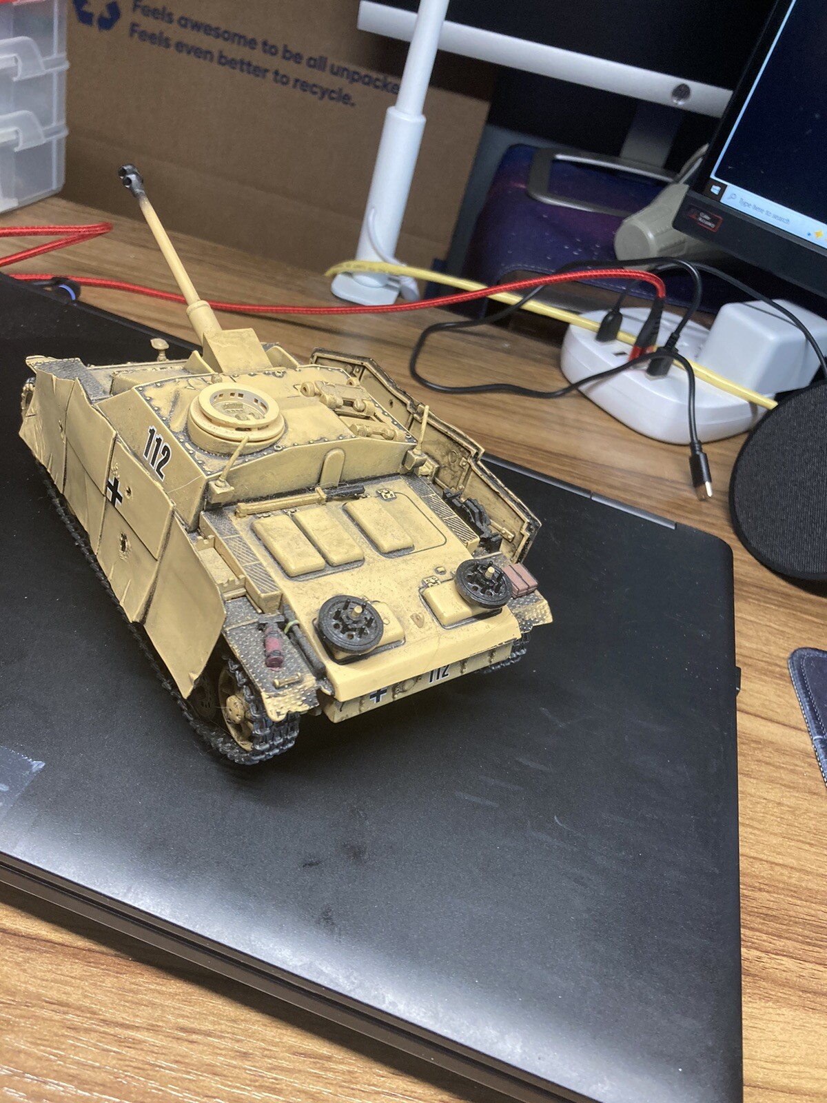 Unimax Forces Of Valor 1:32 DIECAST GERMAN STURMGESCHUTZ III  & Solder Lot