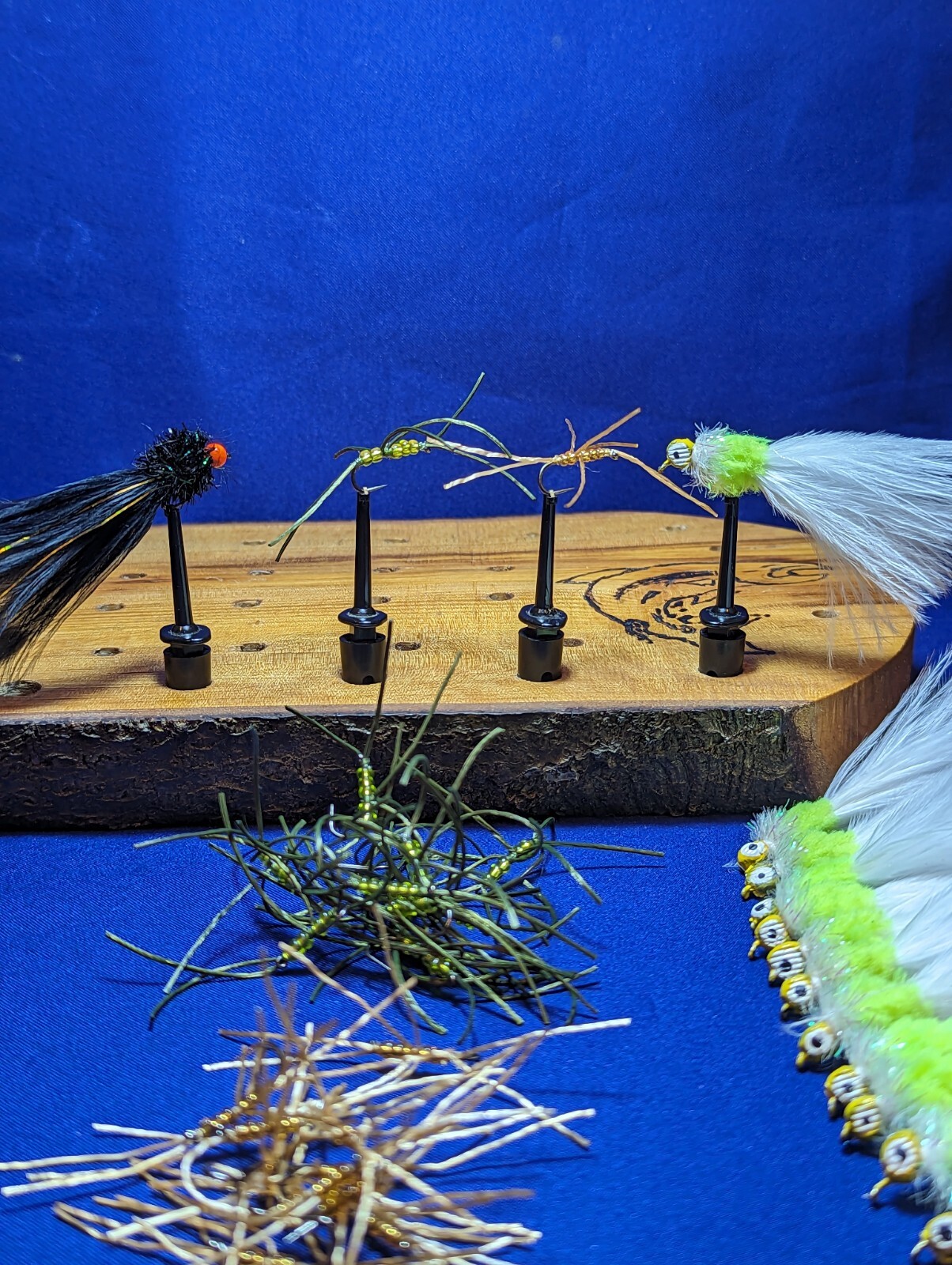 Fly Fishing ,trout flies , AUC , NO RES,👇👇 🎁🎁🎁 BLACK FRIDAY ONLY!!!🎁🎁🎁