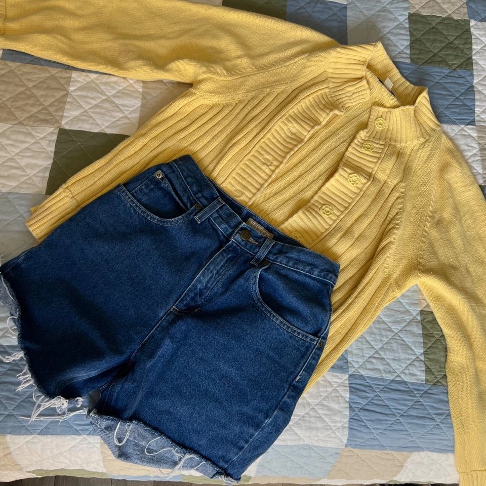 Pantalones Cortos Denim Liz Claiborne Vintage Talla 2 con Girasol Pintado Foto 2 de 4