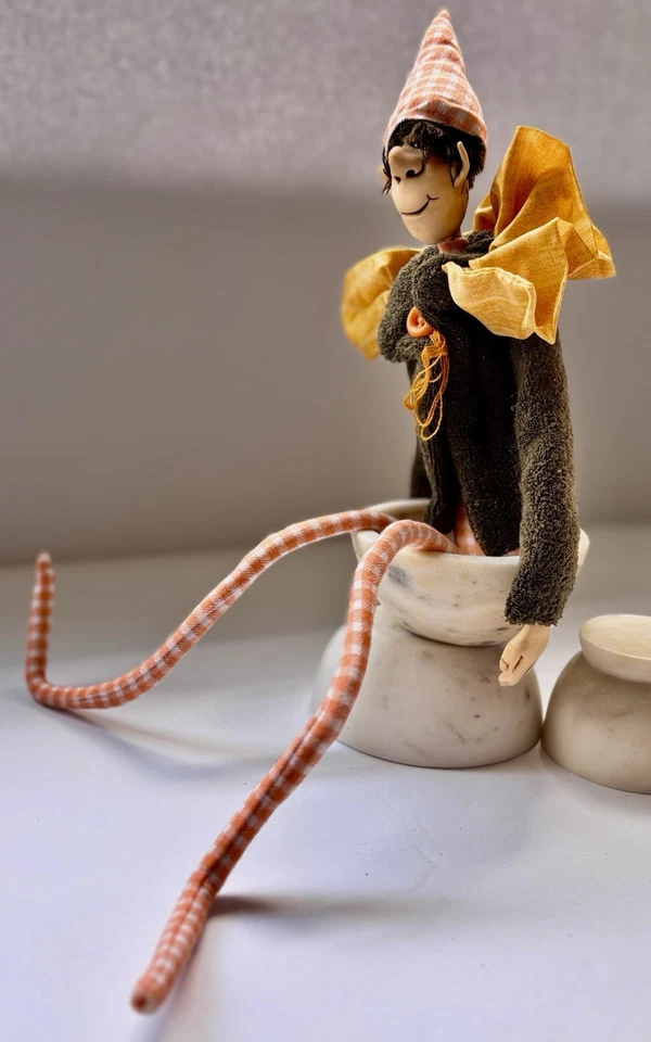 Jester handmade collectible art doll OOAK, whimsical, posable ,fantasy Pablo - Image 4 of 4