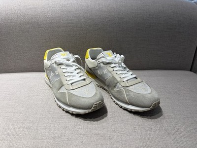Louis Vuitton Run Away Sneakers Größe 11 (45)