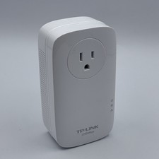 TP-LINK AV1200 Gigabit Passthrough Powerline Adapter TL-PA8010P