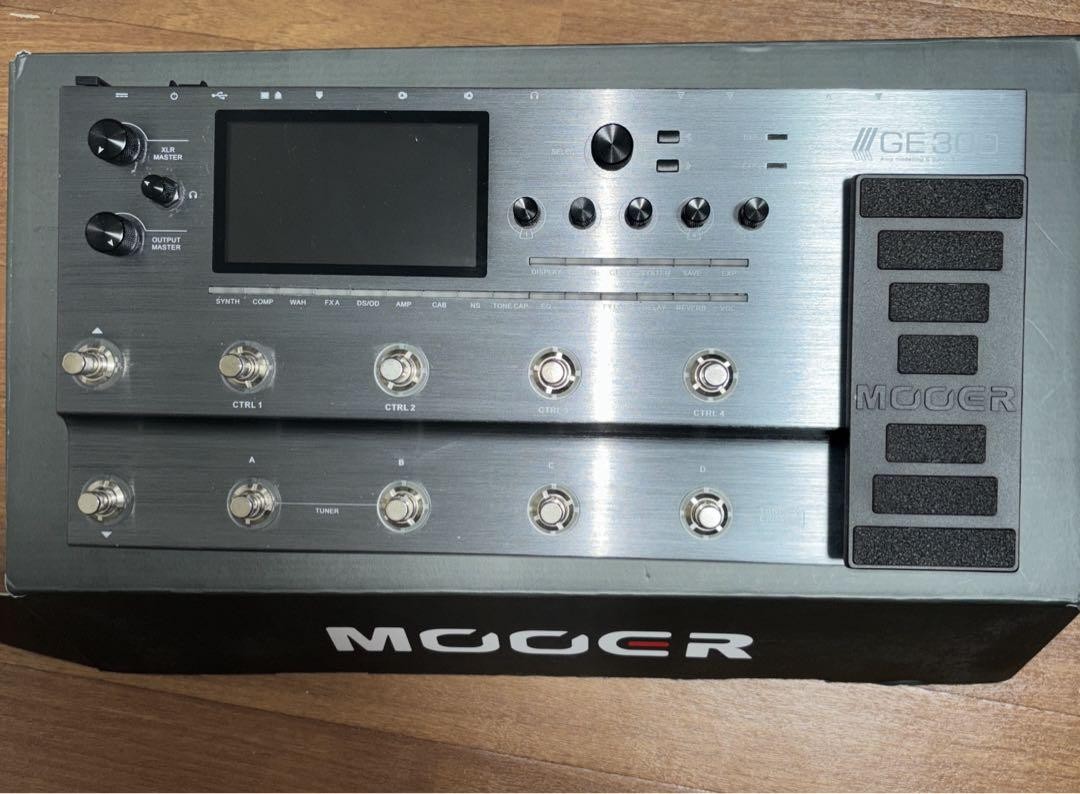 Moore GE300 美品 Moore GE300 Multi-Effects Guitar Pedal Used with Box & Power