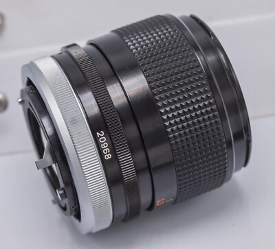 Canon FD 28mm F2.0 S.S.C. Fast Prime Camera Lens - Excellent w
