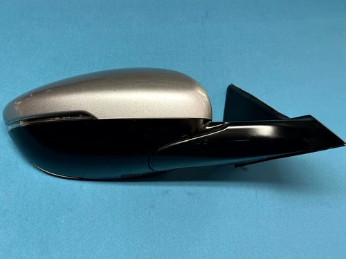 18-22 Honda Accord Right Door Mirror Silver Nh830 Has Camera *for Parts* Oem
