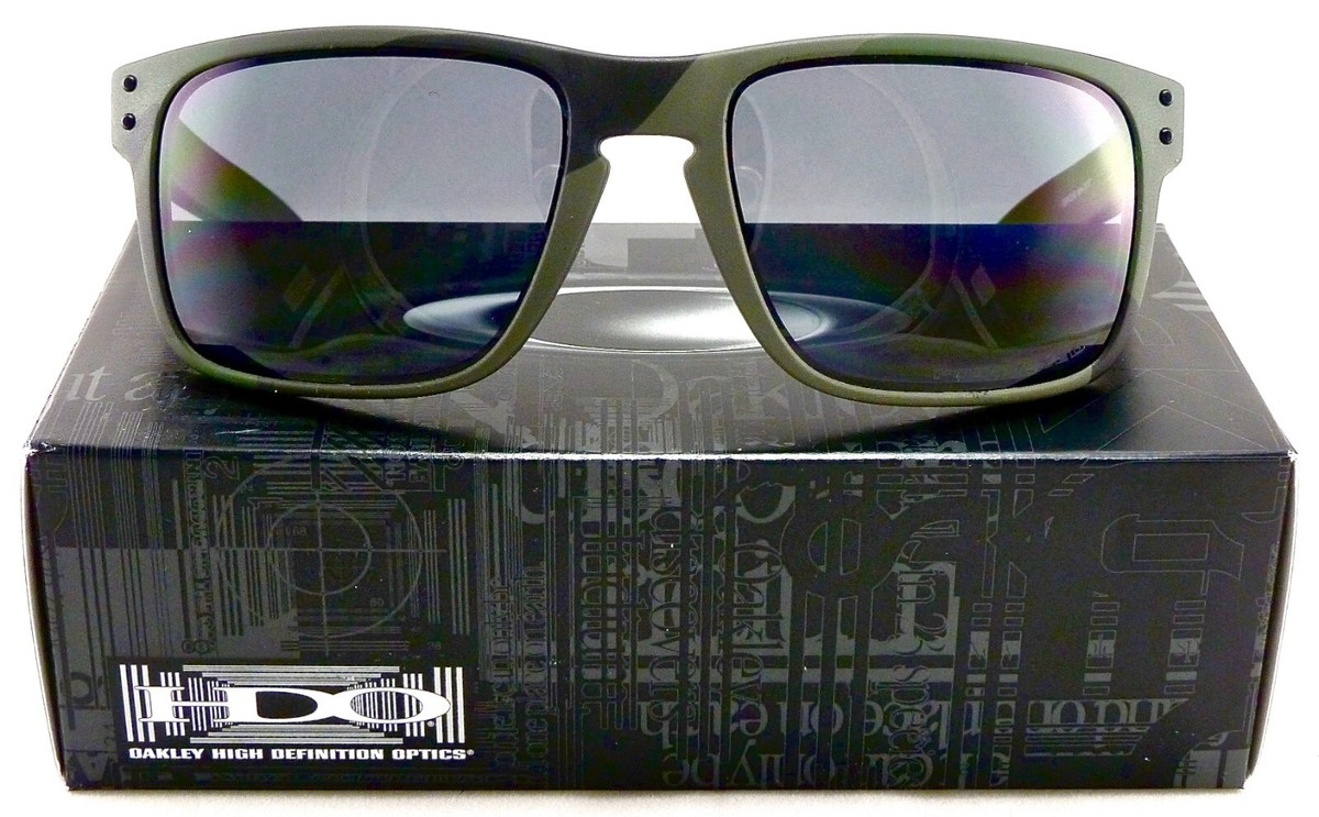 NEW Oakley Holbrook Sunglasses Multicam Black l Polarized