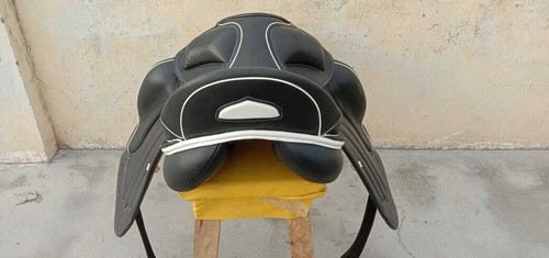ANTIQUESADDLE New Leather Dressage Saddle, Changeable Gullets Saddle 17" - 18" - Picture 7 of 9