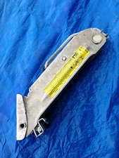 2006 AUDI A4 B7 4 DOOR JACK OEM 8E0011031 Emergency Lift Roadside Help Hoist