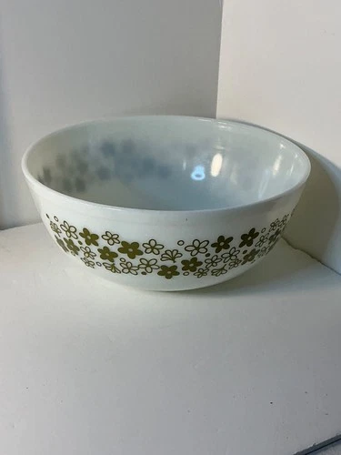 Vintage Pyrex Spring Blossom 404 Avocado Green on White Bowl 4Qt