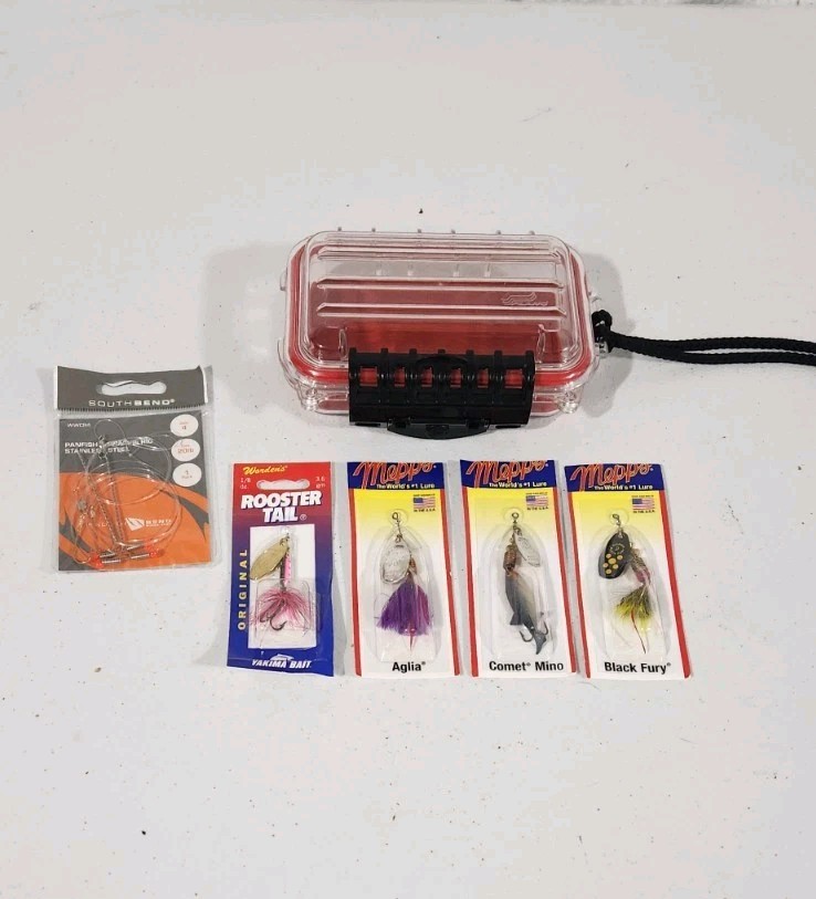 Plano 1449 Small Polycarbonate Waterproof Case With New Fish