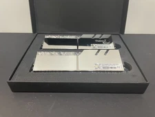 G. SKILL TRIDENT Z ROYAL 32GB (2x16GB) CL16 (DDR4-3200) (F43200C16D32GTRS) 61/62