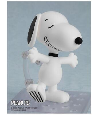 PEANUTS - Snoopy Nendoroid Action Figure # 2200 Good Smile Company