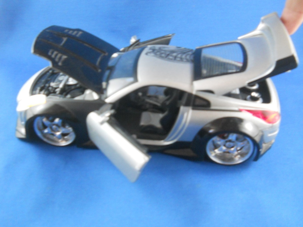Ertl 2006 Nissan 350Z Fast and Furious Tokyo Universal