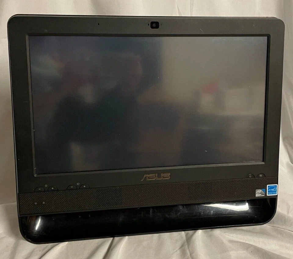 ASUS All-in-one ET1611PUT - 16" Touchscreen UNTESTED; AS IS; NO WIRES - Image 3 of 4