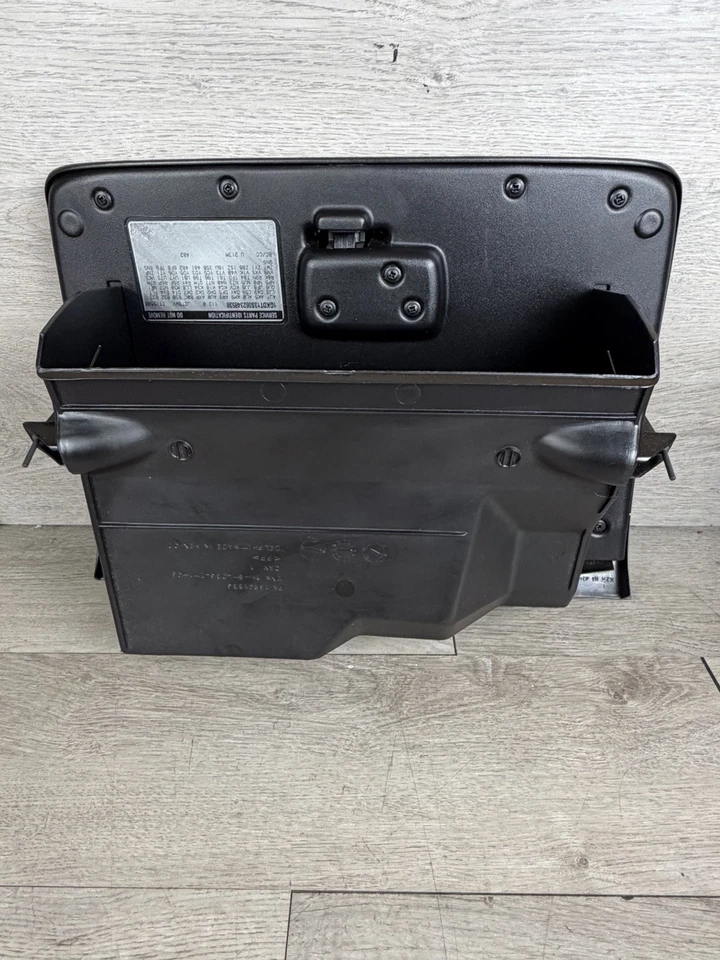 ⭐️ 02 03 04 05 06 07 08 09 GMC Envoy Trailblazer Glove Box Storage OEM Black - Image 2 of 4