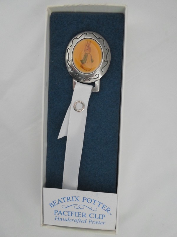 Beatrix Potter Peter Rabbit Pewter Oval Pacifier Clip with Box (Danforth) 1999