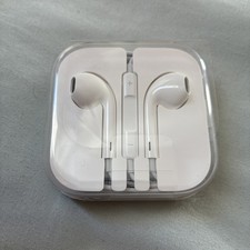 Apple EarPods Wired In-Ear Earbuds 3.5mm Jack Remote & Mic White