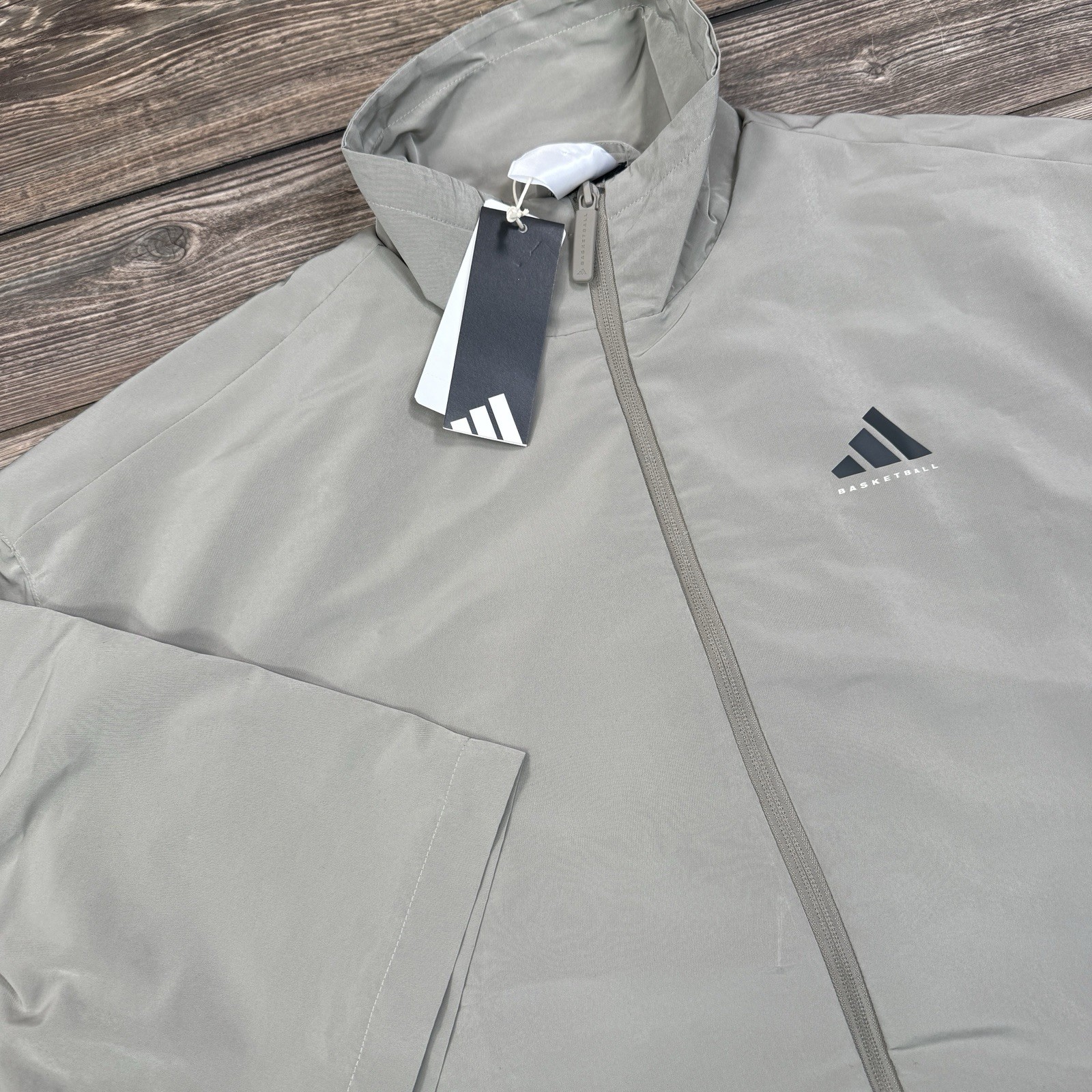 Adidas Basketball Full Zip Warm-up Baggy Jacket JC7837 Size Medium NEW $100 thumbnail 3