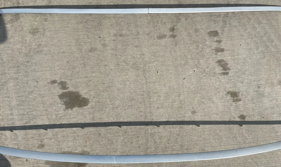 Juego de molduras de parabrisas Ford Truck & Bronco 1984-1996 F150 F250 F350 aluminio Foto 3 de 4