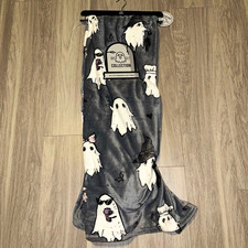 50x70 Halloween Plush Throw Blanket Gray Ghost