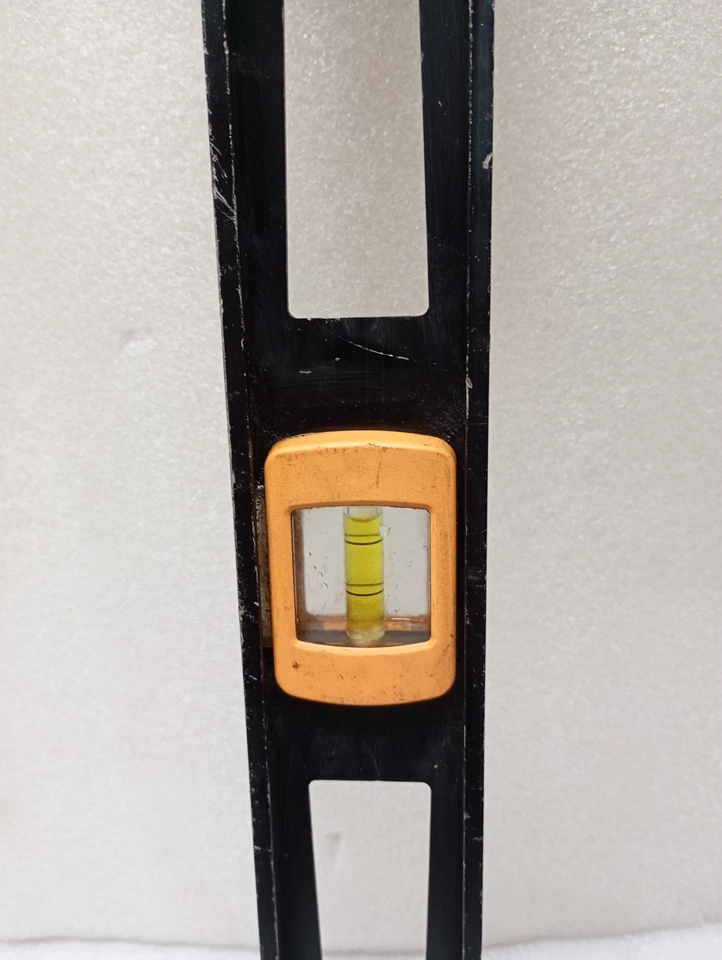 JOHNSON LEVEL AND TOOL - Image 3 of 4