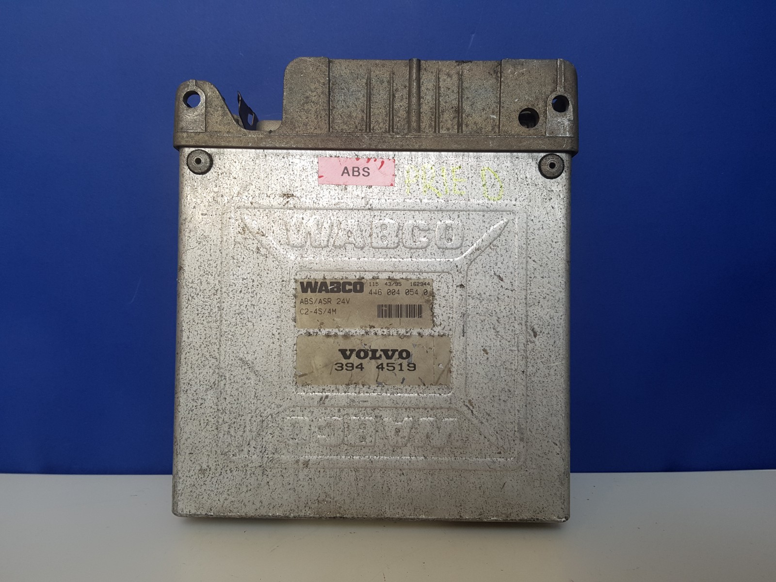 Volvo 4460040540 446 004 054 0 Electric Control Unit Ecu