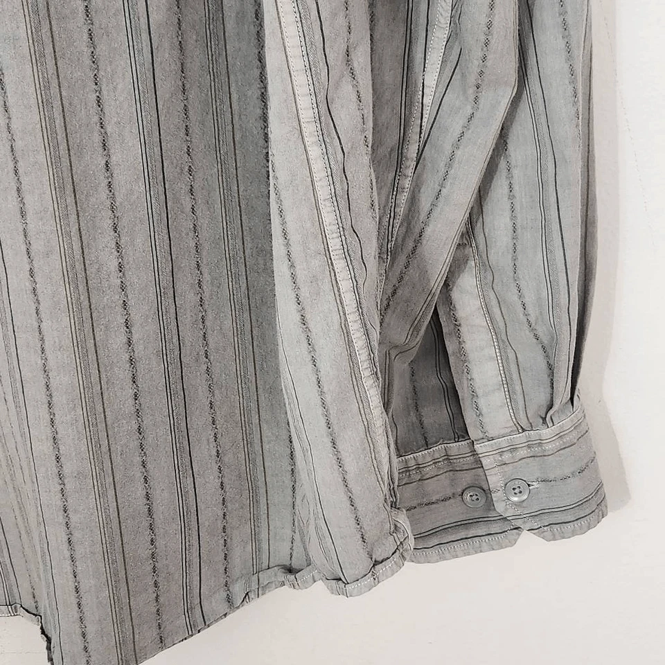 Camisa gris sapo caliente manga larga con botones talla XL camisa gris sapo caliente Foto 4 de 4