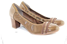 Monroe & Main womens comfort dress pump size 9 M Brown faux leather NEW
