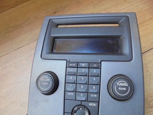 RADIO VOLVO V50 2005, CONTROL DE CALEFACCIÓN E INTERRUPTORES DE ASIENTO CON MOLDURA ENVOLVENTE / PANTALLA - Imagen 3 de 10