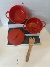 Melissa  Doug Prepare  Serve Italian Pasta Set Red Pots Pans Strainer Parts