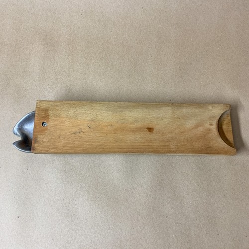 Metal Pig Head Cracker/Cheese Wooden Charcuterie Board - Picture 3 of 10