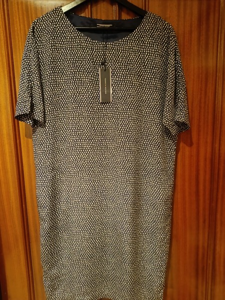vestido Tommy Hilfigero, nuevo ,talla M.