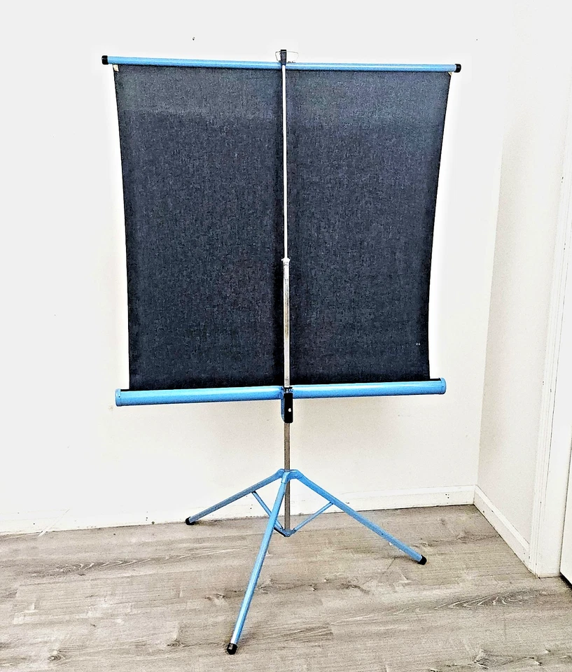 Vintage Singer Polaris Portable Movie / Slide / Film Projector Screen 40x40 USA - Image 2 of 4