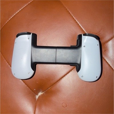 Backbone One Mobile Controller for iPhone iOS Lightning White/Black