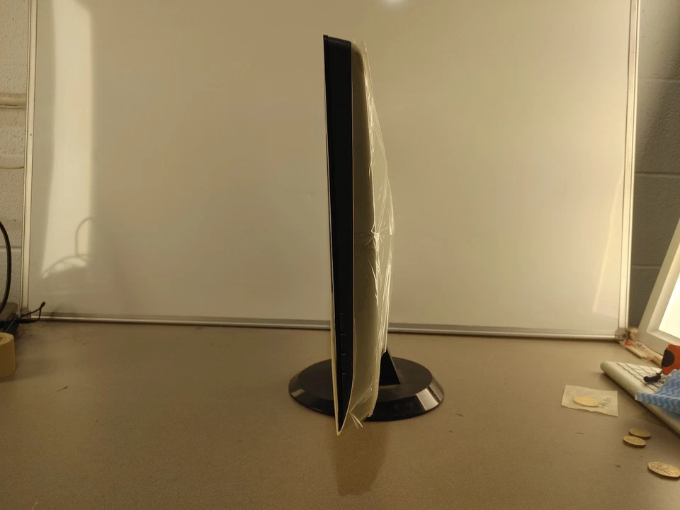 GREAT CONDITION Dell 24inch 1080P FHD HDMI Monitor White/Black - Image 3 of 4