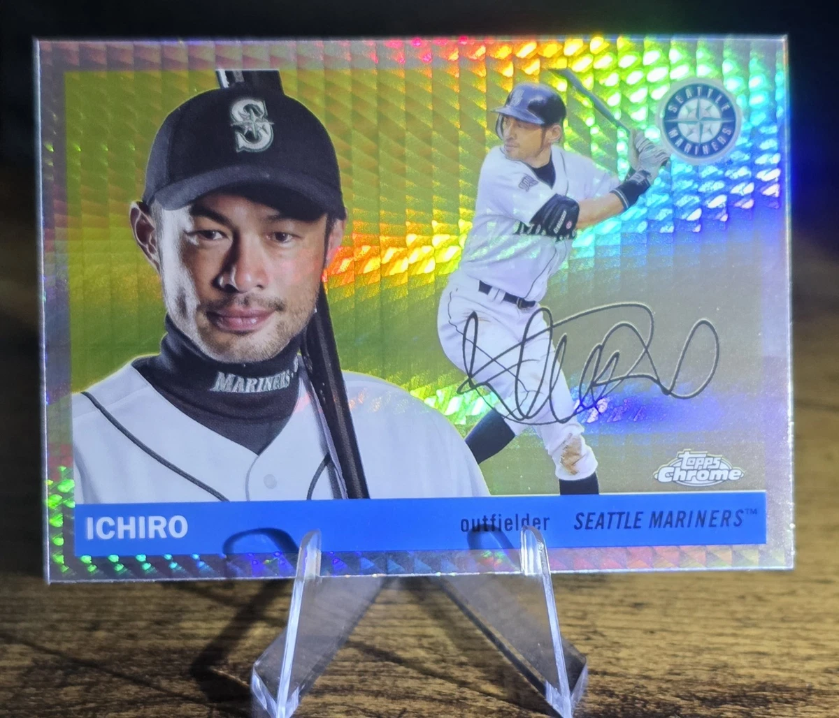 Ichiro Suzuki Baseball Original Autographed Sports Trading Cards