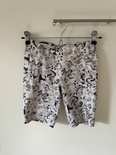 Avia Girl's Snow Leopard Bike Shorts 