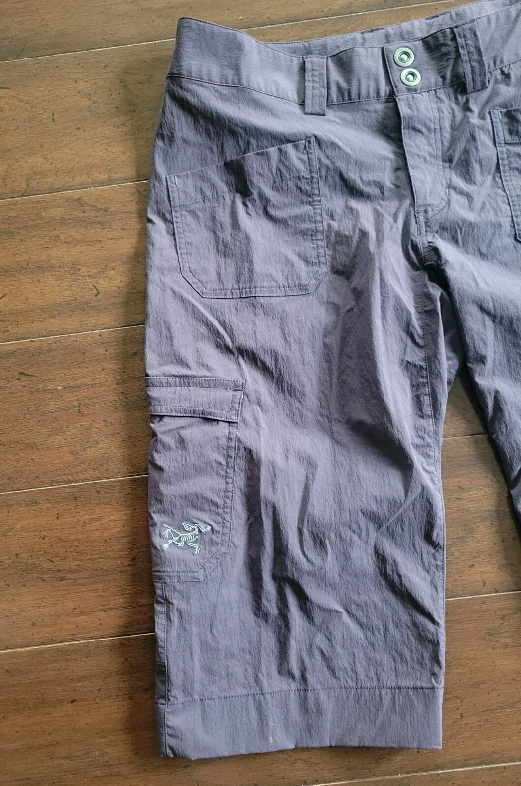 Pantaloni da trekking da donna Arc'teryx tagliati all'aperto viola taglia 6