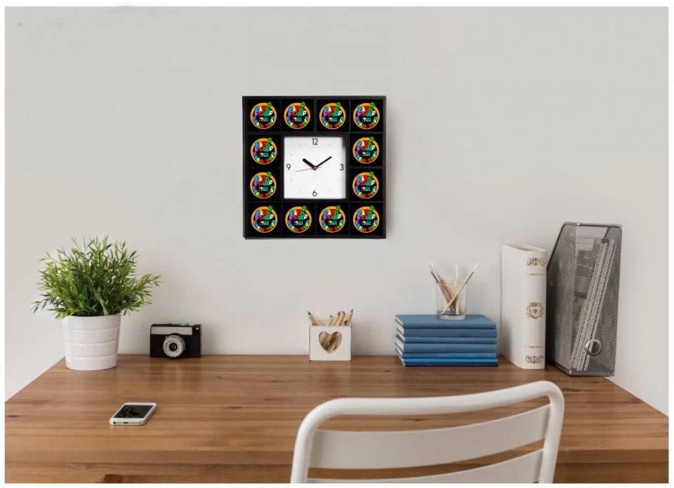 Pink Floyd 1968 World Tour alrededor del reloj con 12 imágenes circundantes Foto 2 de 4