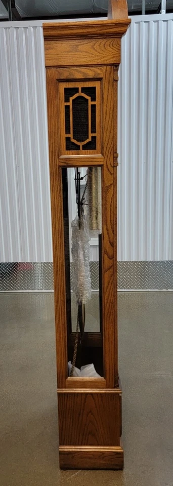 Reloj abuelo Howard Miller 610-160 1985 hermoso sonido. Foto 3 de 4