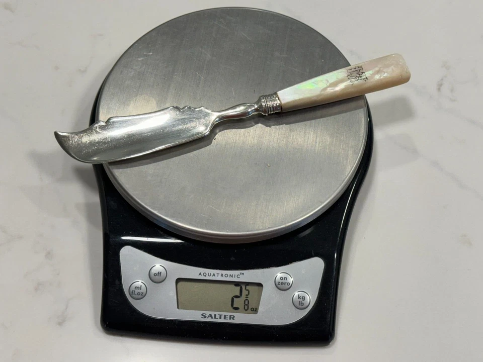 CUCHARA DE QUESO PLATA ESTERLINA 1827 MANGO MADREPERLA BIRMINGHAM E THOMASON Foto 3 de 4