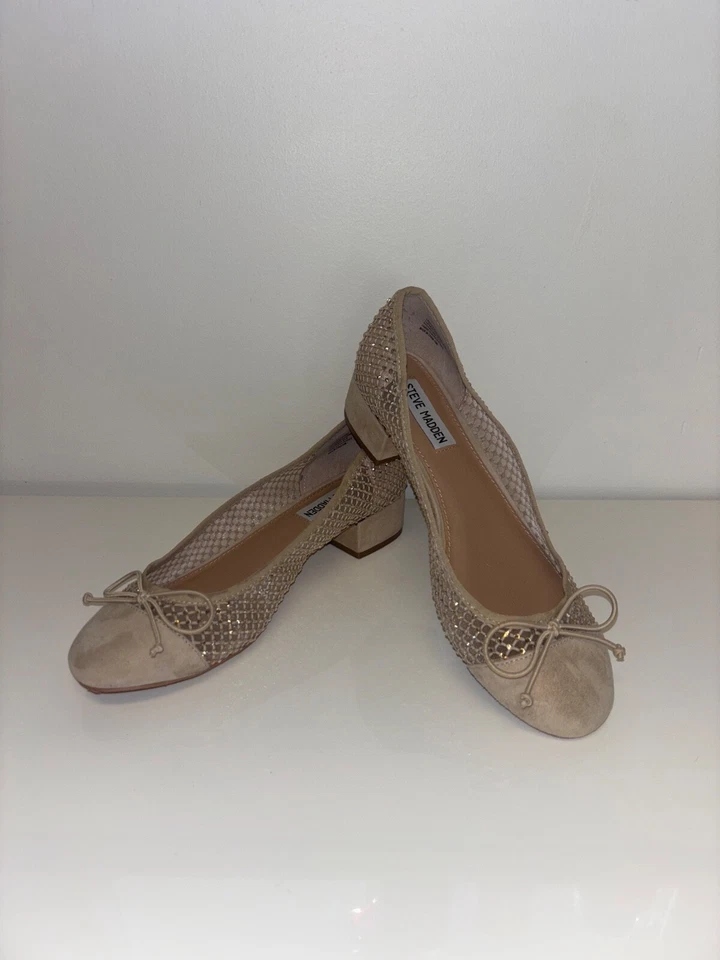 Zapatos planos de ballet Steve Madden Cherish de malla tostada con cuentas de hadas para mujer talla 8,5 M Foto 2 de 4