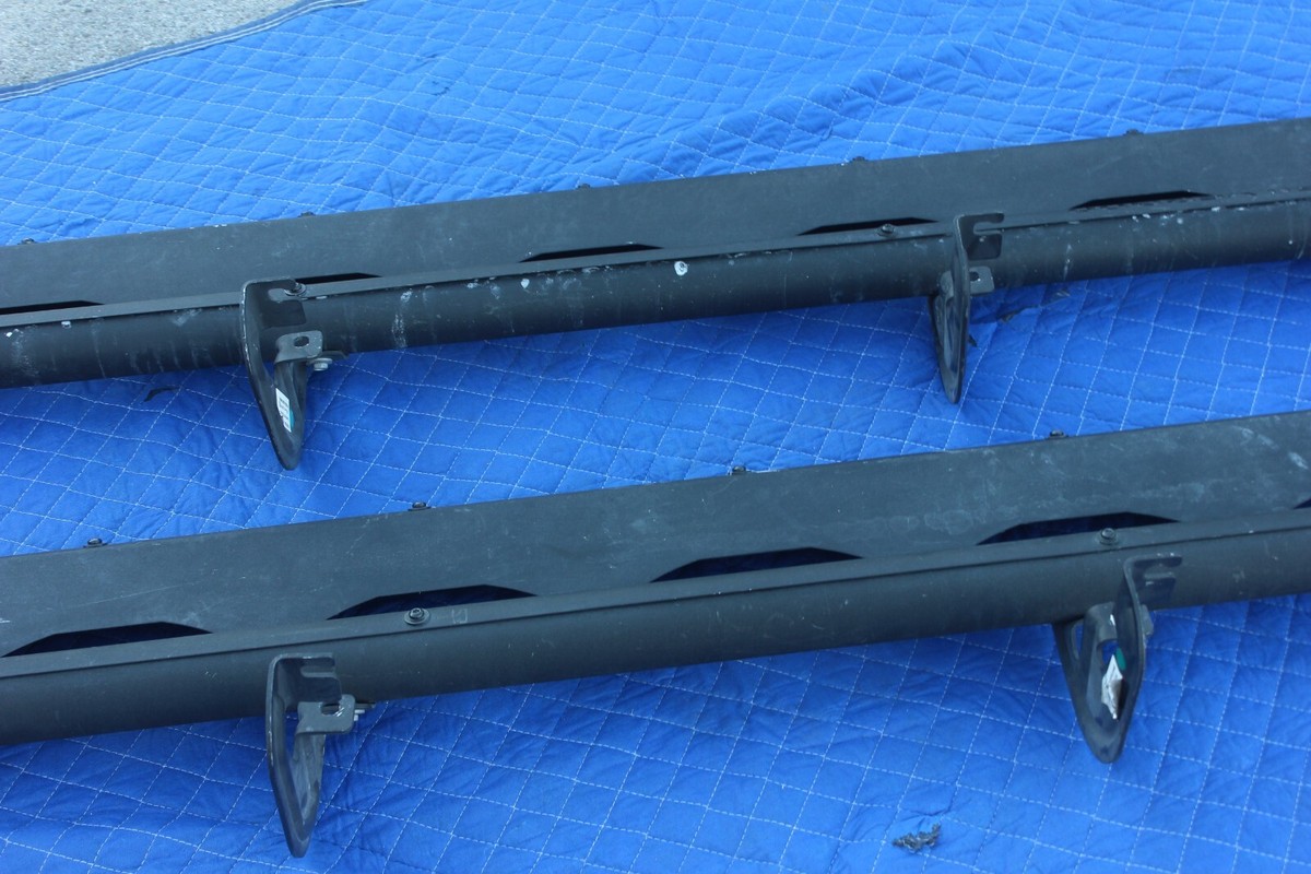 19-24 SILVERADO SIERRA SPORT MOLDED GROOVES RUNNING BOARD ASSEMBLY  