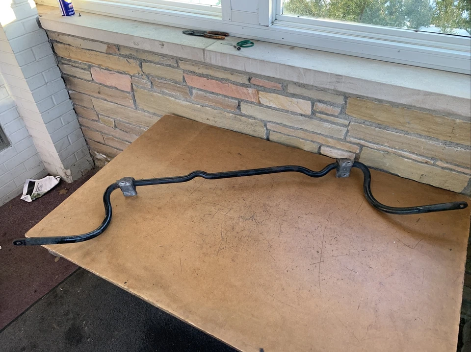 2003-2014 Volvo XC90 Rear Stabilizer Sway Bar 30635780 OEM - Image 4 of 4