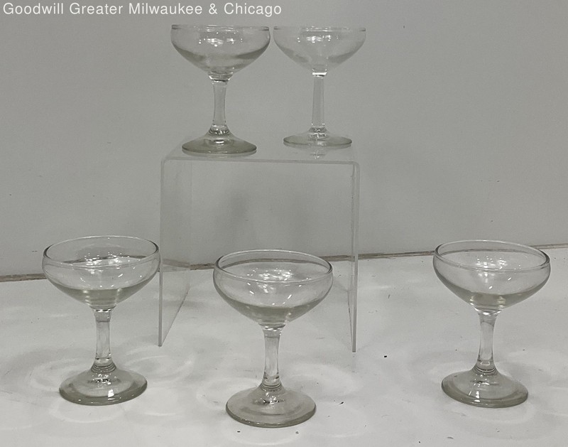 Unbranded Clear Pressed Glass Champagne Coupe Set Of 5 Footed Glassware 4.5
