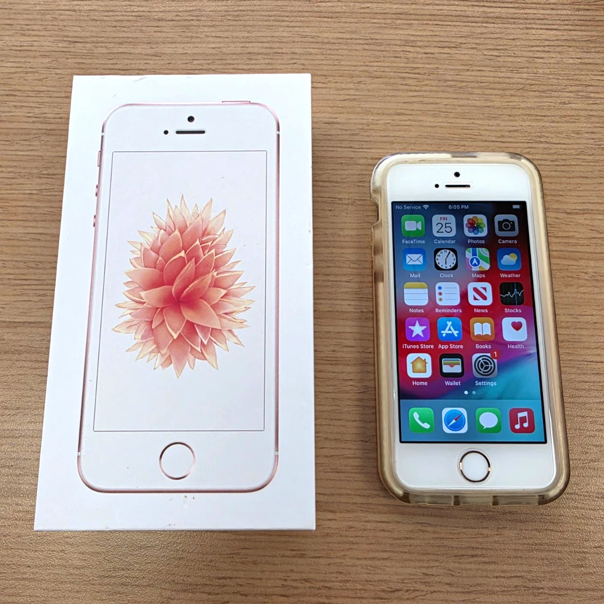 Apple iPhone SE Gold Network Unlocked for Sale | Shop New & Used