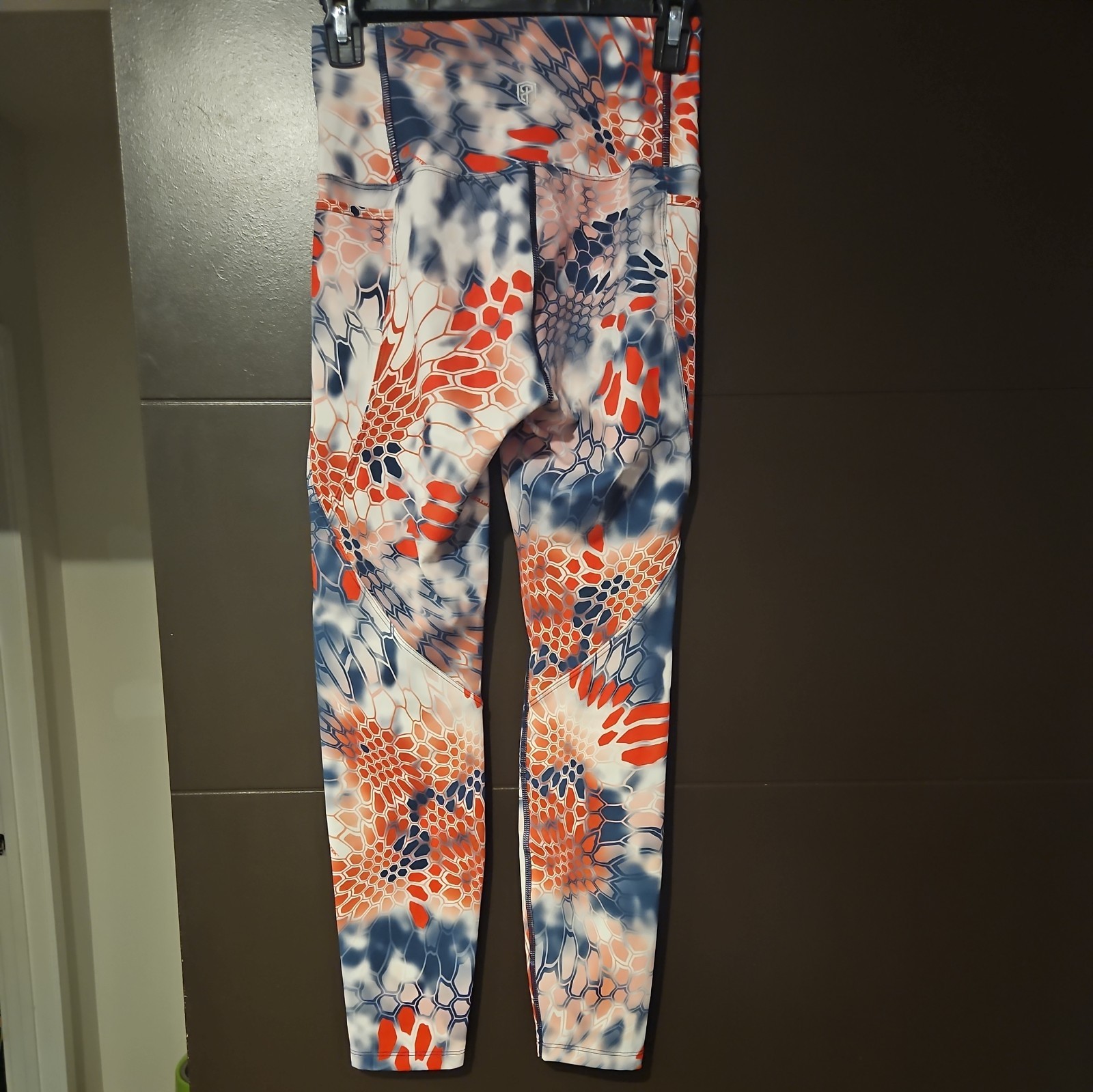 Born Primitive Eccentric Legging (Kryptek Liberty) - image 2