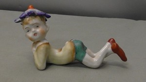 VTG  Ceramic Pixie Elf Figurine Flower Hat  1940/50s Handpainted
