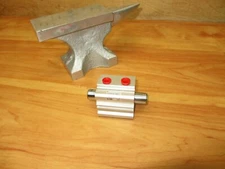 SMC CQ2WB32-20DC *NEW* Pneumatic Cylinder Actuator 32mm Bore 20mm Stroke